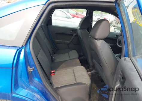 2010 Ford Focus Se from USA, damaged, VIN 1FAHP3FN1AW172464